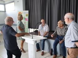  <a style='color: #fff;' href='/uploaded/photo/remise-de-livre-y-atton-64ea24f0802da.jpg'>(Télécharger)</a>