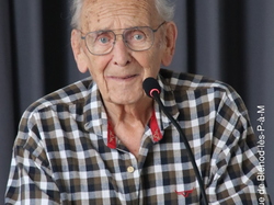  <a style='color: #fff;' href='/uploaded/photo/remise-de-livre-y-atton-64ea24f0cb3c9.jpg'>(Télécharger)</a>