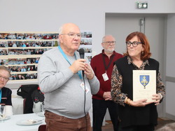  <a style='color: #fff;' href='/uploaded/photo/remise-de-livre-y-chenicourt-678a1e9036b56.jpg'>(Télécharger)</a>