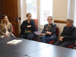  <a style='color: #fff;' href='/uploaded/photo/remise-de-livre-y-limey-remenauville-666ea316cdd02.jpg'>(Télécharger)</a>