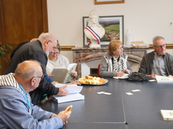  <a style='color: #fff;' href='/uploaded/photo/remise-de-livre-y-limey-remenauville-666ea3197e230.jpg'>(Télécharger)</a>