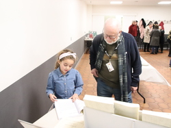  <a style='color: #fff;' href='/uploaded/photo/remise-de-livre-y-mamey-65af41e949487.jpg'>(Télécharger)</a>