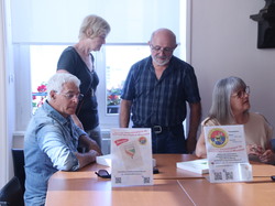  <a style='color: #fff;' href='/uploaded/photo/remise-de-livre-y-montauville-667b127e5f6ec.jpg'>(Télécharger)</a>