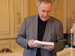  <a style='color: #fff;' href='/uploaded/photo/remise-de-livre-y-pont-y-mousson-656ecd6e2567f.jpg'>(Télécharger)</a>