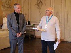  <a style='color: #fff;' href='/uploaded/photo/remise-de-livre-y-pont-y-mousson-656ecd6e2a0ce.jpg'>(Télécharger)</a>