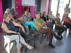  <a style='color: #fff;' href='/uploaded/photo/remise-de-livre-y-sainte-geneviy-ve-669b8bd19c574.jpg'>(Télécharger)</a>