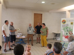  <a style='color: #fff;' href='/uploaded/photo/remise-de-livres-de-waville-et-villecey-sur-mad-62df82a2db501.jpg'>(Télécharger)</a>