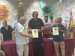  <a style='color: #fff;' href='/uploaded/photo/remise-des-livres-y-bly-nod-ly-s-pam-68527b0f1ee72.jpg'>(Télécharger)</a>