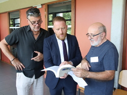  <a style='color: #fff;' href='/uploaded/photo/remise-des-livres-y-nomeny-64e3425d54bd7.jpg'>(Télécharger)</a>