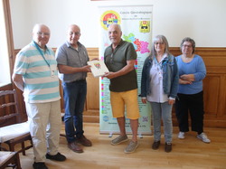  <a style='color: #fff;' href='/uploaded/photo/remise-du-livre-eply-6850e7e0a622b.jpg'>(Télécharger)</a>