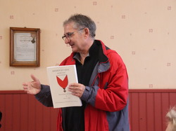  <a style='color: #fff;' href='/uploaded/photo/remise-du-livre-y-arraye-et-han-69281af666e0b.jpg'>(Télécharger)</a>